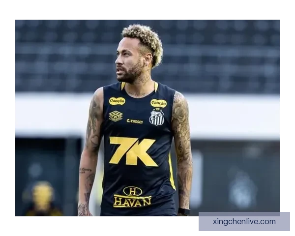 ESPN曝内马尔术后首触球训练顺利 有望2月4日战圣保罗进大名单